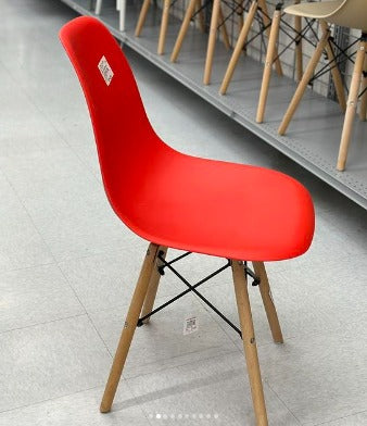 Sillas Tipo Eames: Estilo Icónico con 1 Año de Garantía